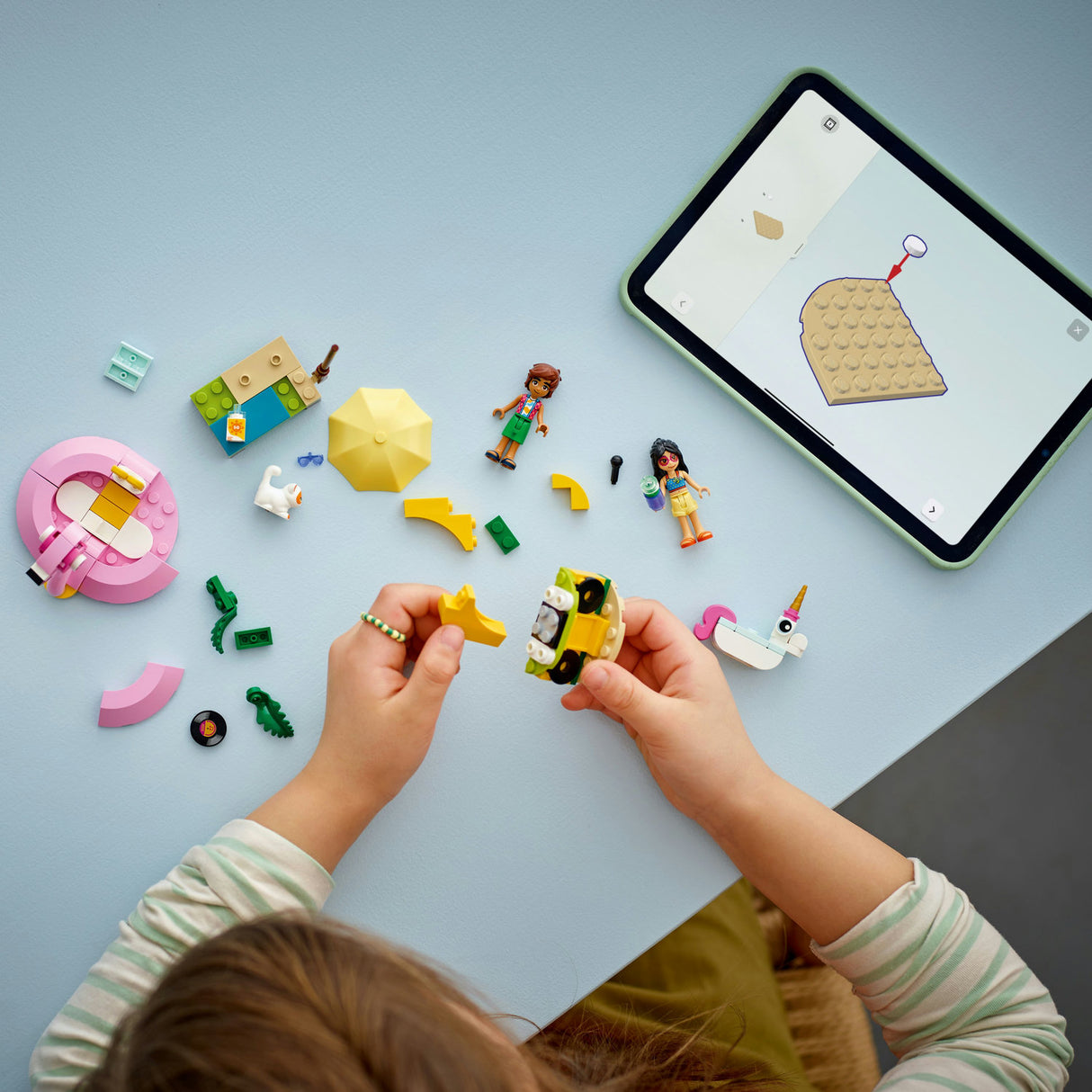 Lego Friends - Unicorn & Flamingo Pool Party