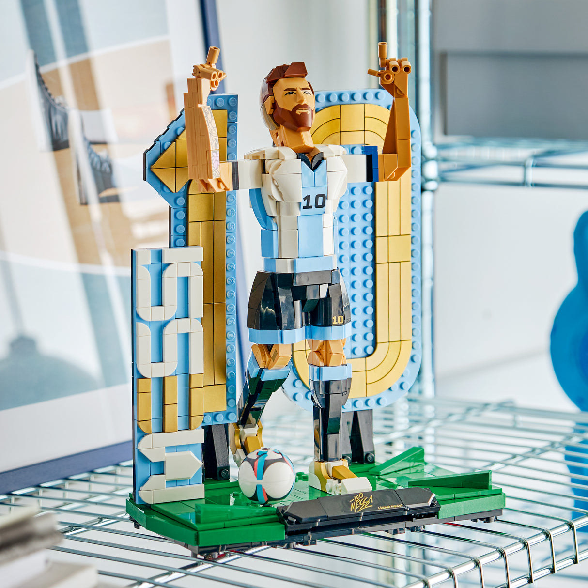 LEGO Editions - Lionel Messi: Football Legend