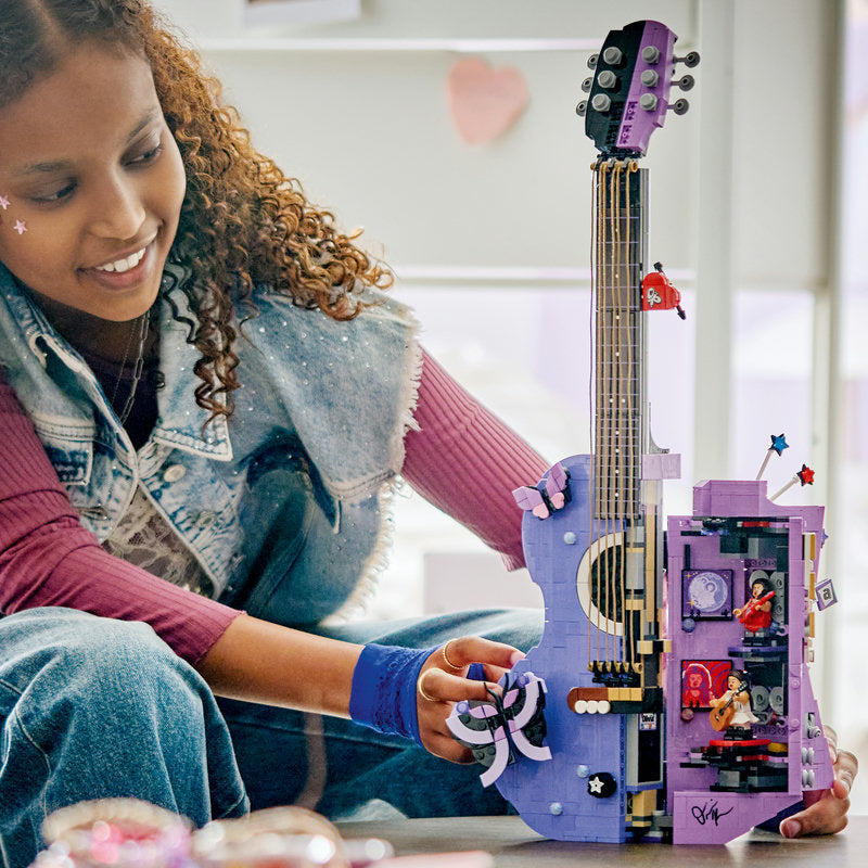 LEGO Editions - Olivia Rodrigo's Dual Guitar
