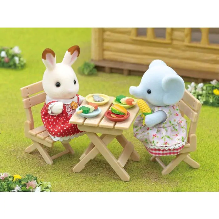 Sylvanian Families BBQ Picnic Set - Elephant Girl