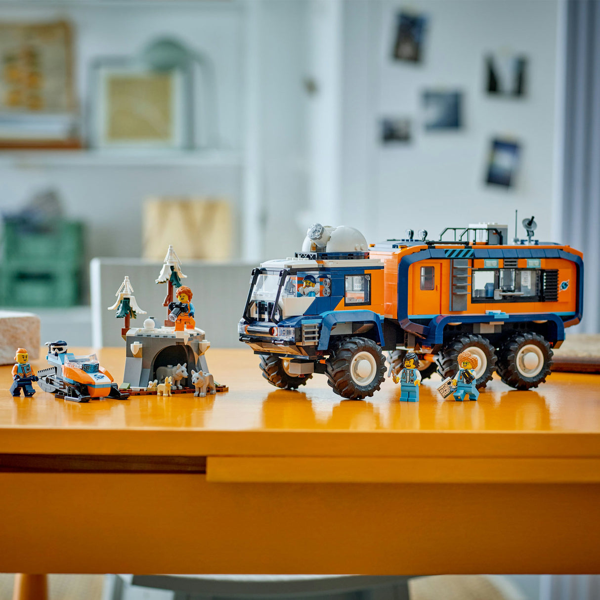 Lego City - Arctic Explorer Science Lab Truck