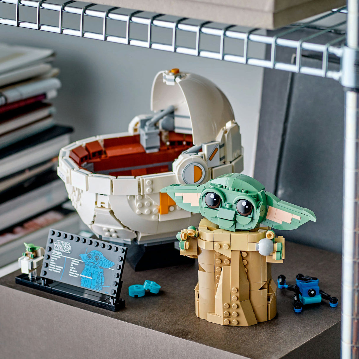 Lego Star Wars - Grogu with Hover Pram