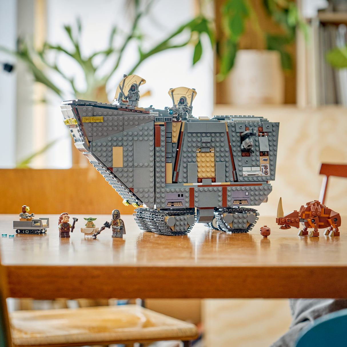 LEGO Star Wars - Offworld Sandcrawler and Mudhorn