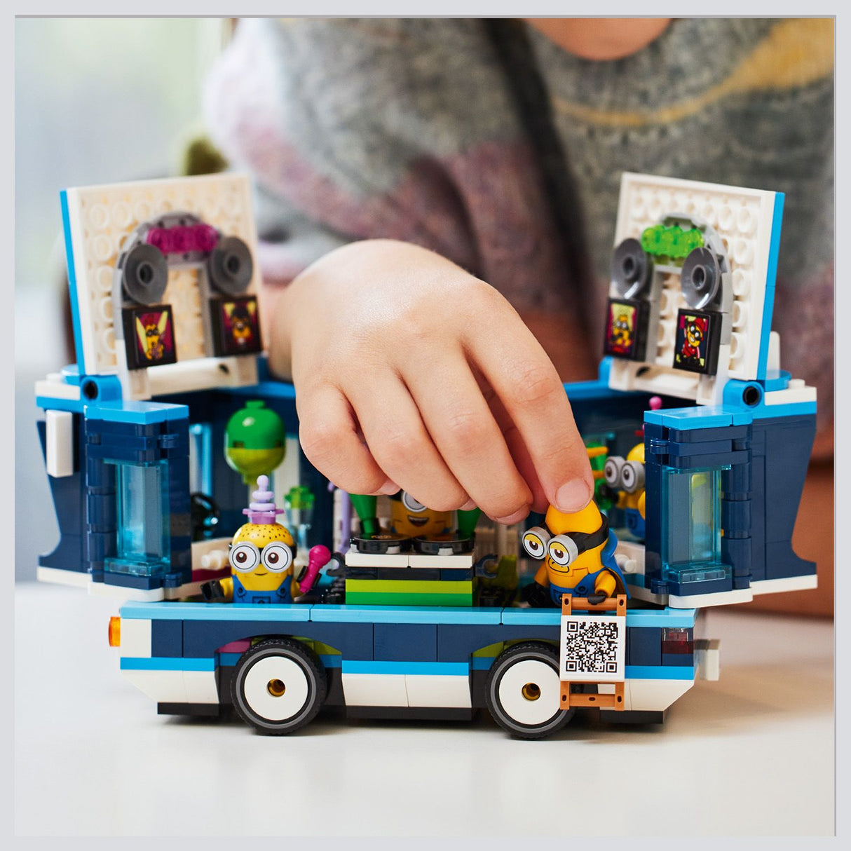 Lego Despicable Me 4 Minions Music Party Bus