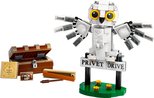 Lego Harry Potter Hedwig at 4 Privet Drive