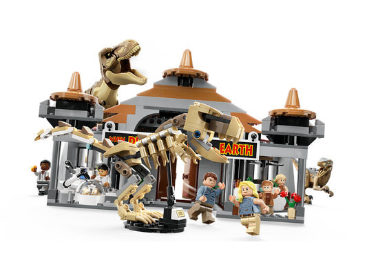 Lego Jurassic Park - Visitor Center T Rex and Raptor Attack
