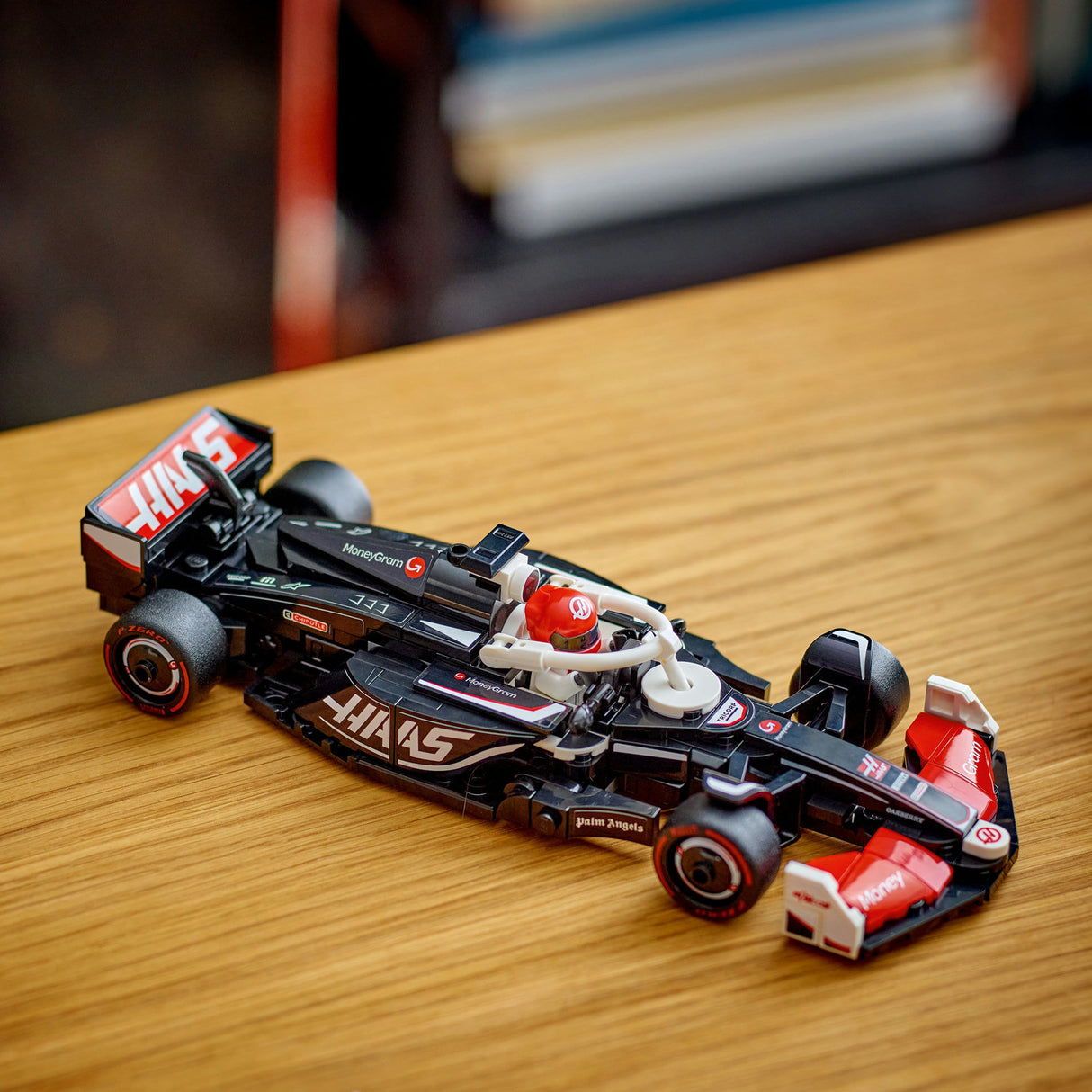 Lego Speed Champions - MoneyGram Haas F1® Team VF-24