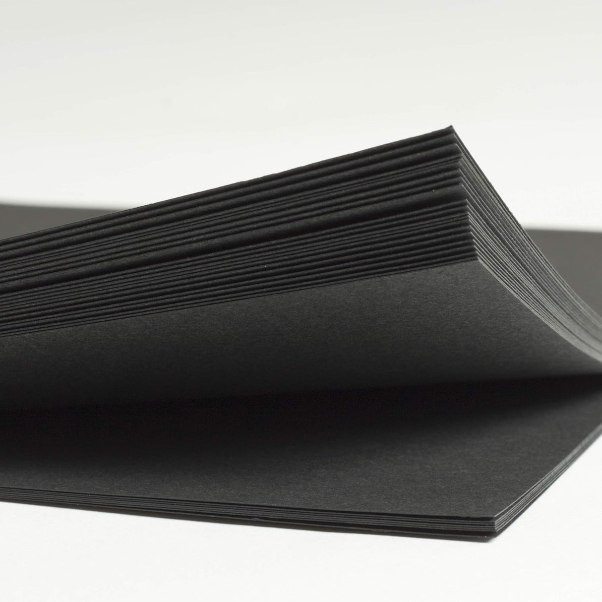Elements 150gsm Black Paper Pad A4