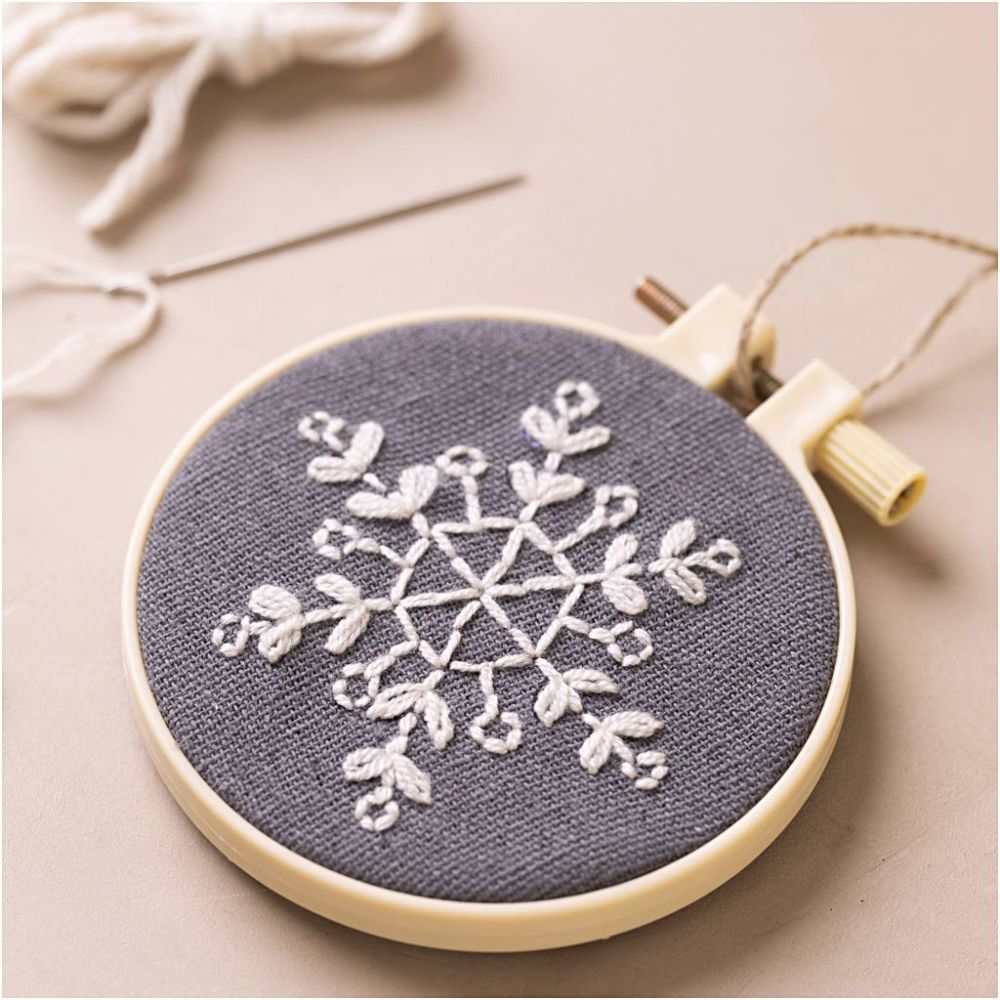 Mini Craft Kit Embroidery - Grey Snowflake