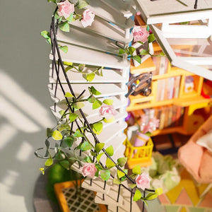 DIY Miniature House - Dora's Loft