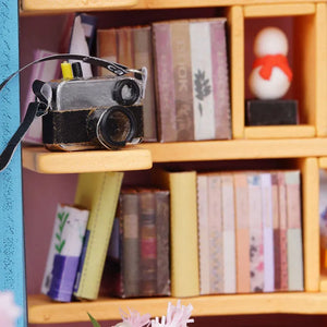 DIY Miniature House - Dora's Loft