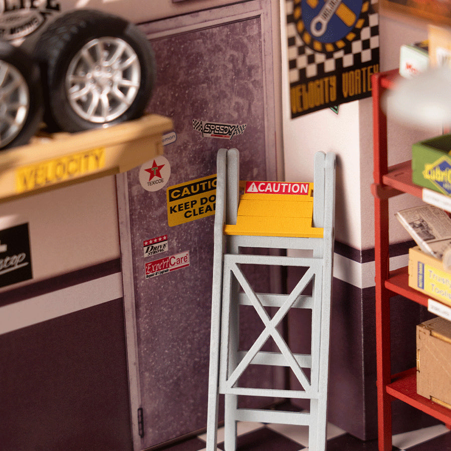 Rolife DIY Miniature House - Garage Workshop