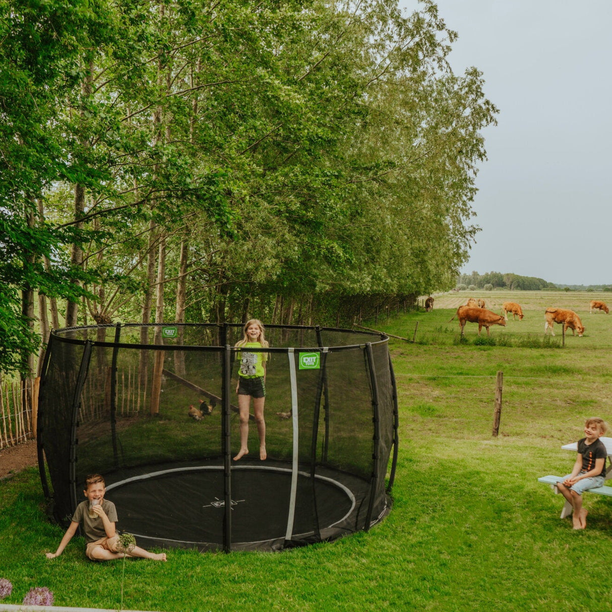 EXIT Dynamic Groundlevel Trampoline - 10 Foot (Black)