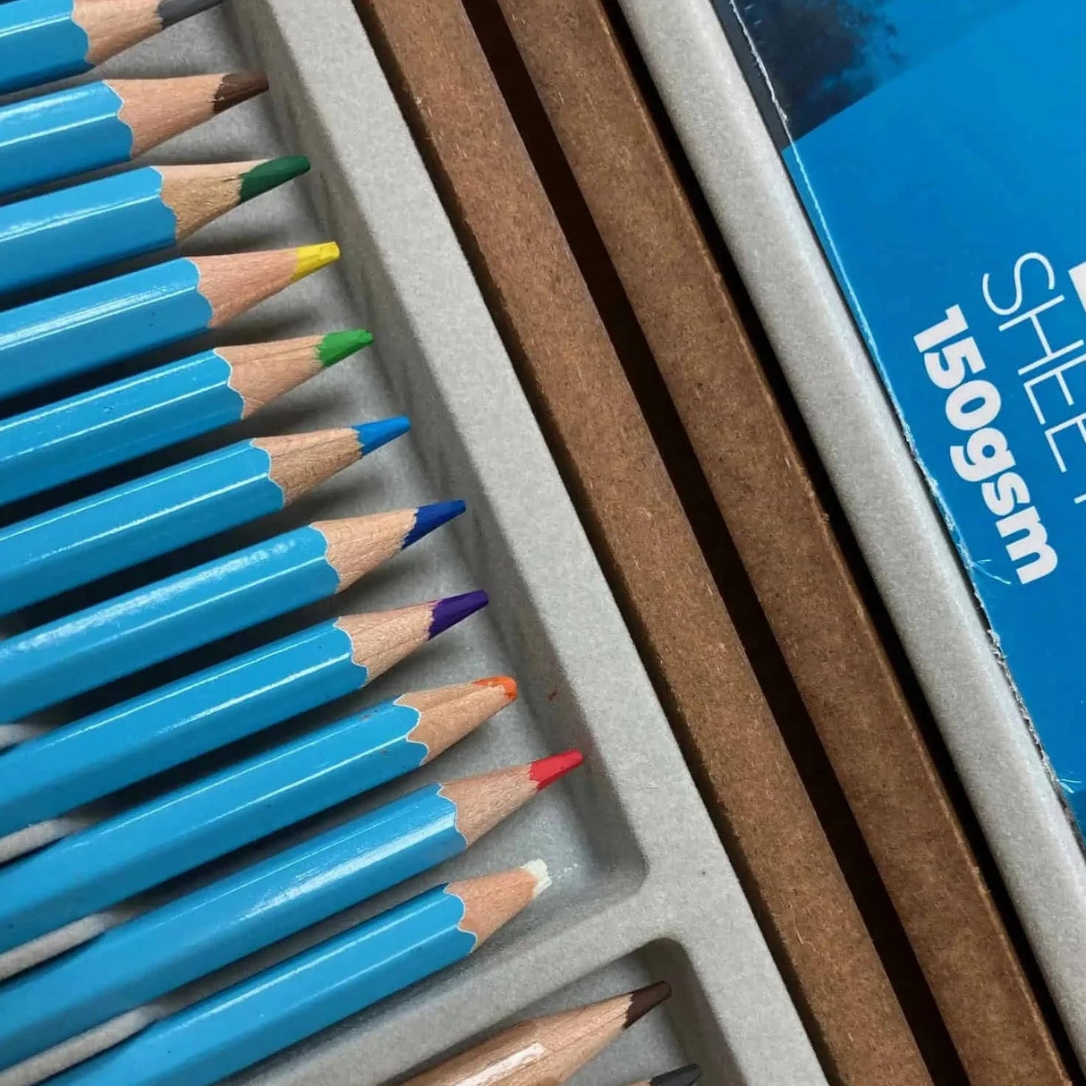 Artist Sketching and Colouring Pencils 36 Piece Wooden Box Gift Set