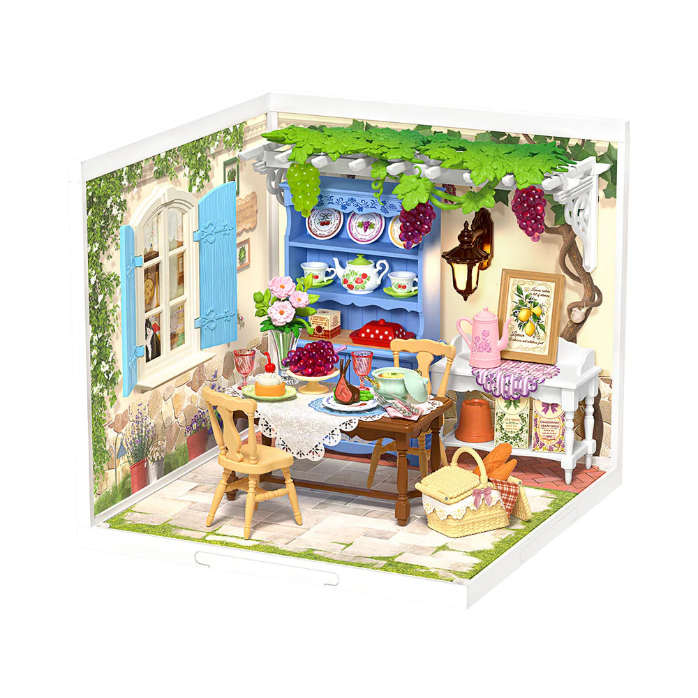 Rolife Super Creator DIY House - Midsummer Dream Yard