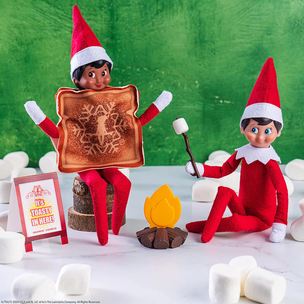 The Elf on the Shelf Polar Props™ - Toasty Roasty Prop Set
