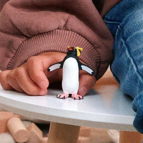 Schleich Rockhopper Penguin