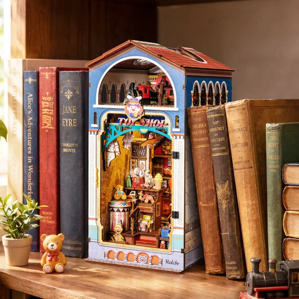 Rolife DIY Book Nook - Treasure Toy Shop