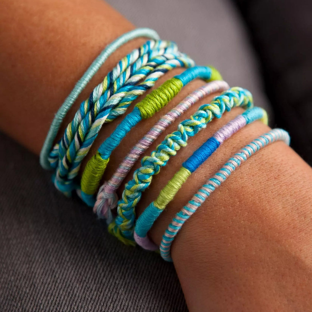 Loopdedoo Friendship Bracelet Maker
