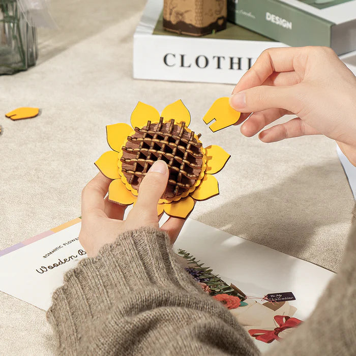 Robotime DIY Wooden Flower 3D Puzzle - Bouquet
