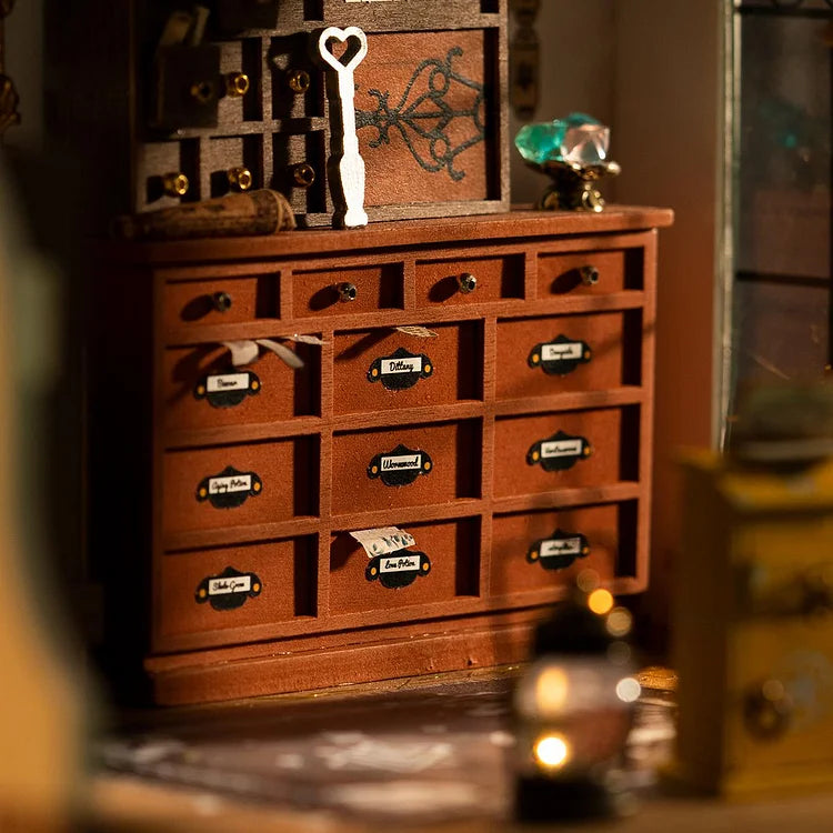 Rolife Kiki's Magic Emporium DIY Miniature House Kit 