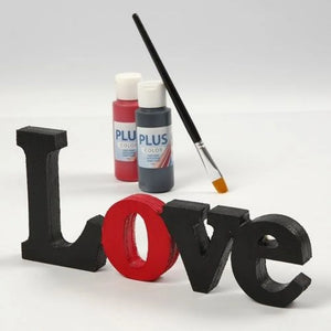 Decoration wording made of wood - 'Love'