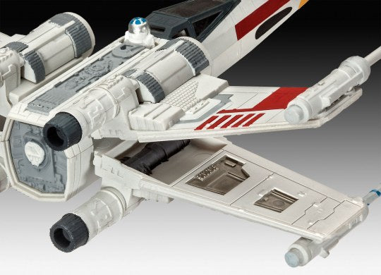 Revell Model Kit X-Wing Fighter