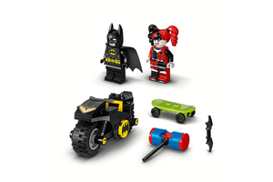 Lego DC Batman versus Harley Quinn 4+ Build