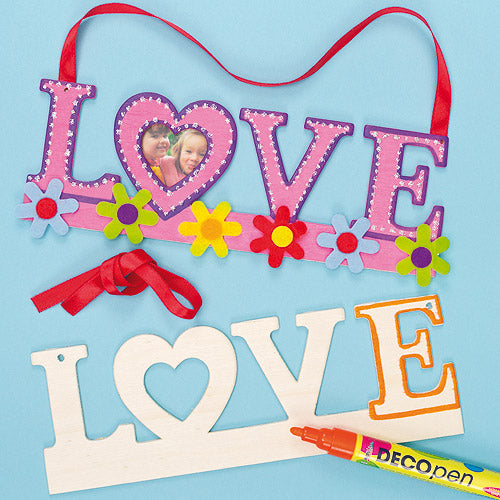 LOVE WOODEN PHOTO FRAMES PK.3