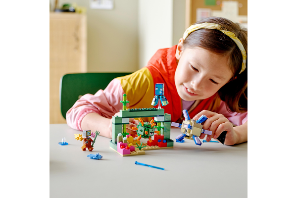 Lego Minecraft - The Guardian Battle